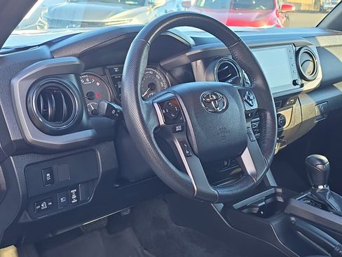 Certified 2023 Toyota Tacoma TRD Off-Road image 13