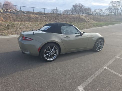 Used 2023 MAZDA MX-5 Miata Grand Touring image 3