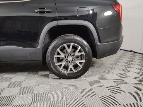 Used 2023 GMC Acadia SLE w/ Driver Convenience Package image 11