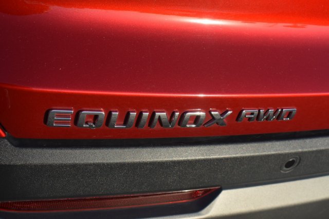 Used 2025 Chevrolet Equinox LT w/ Convenience Package II AWD/4WD image 13