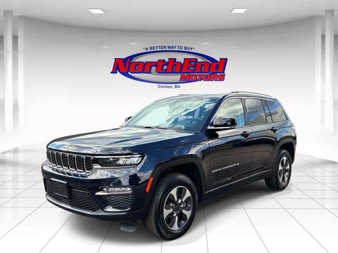 Used 2023 Jeep Grand Cherokee 4WD 4xe image 3