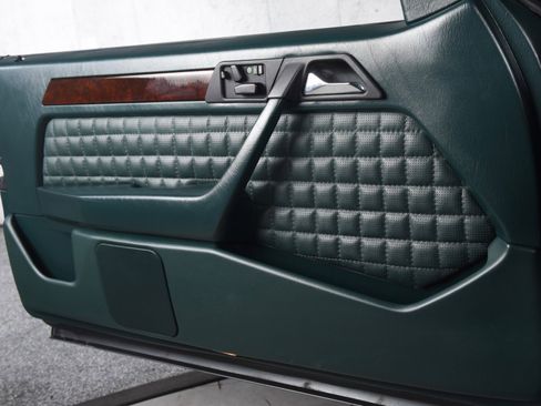 Used 1995 Mercedes-Benz E 320 Convertible image 7