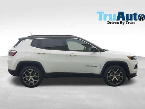 Used 2024 Jeep Compass Limited AWD/4WD image 7