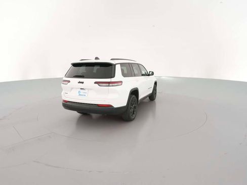 New 2025 Jeep Grand Cherokee L Altitude image 11