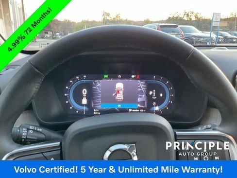 Certified 2025 Volvo XC40 B5 Core image 23