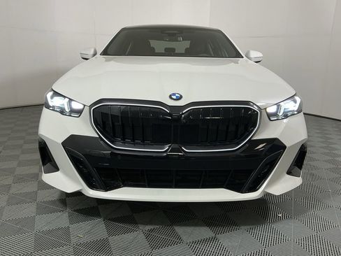 New 2026 BMW 530i w/ M Sport Package RWD image 2