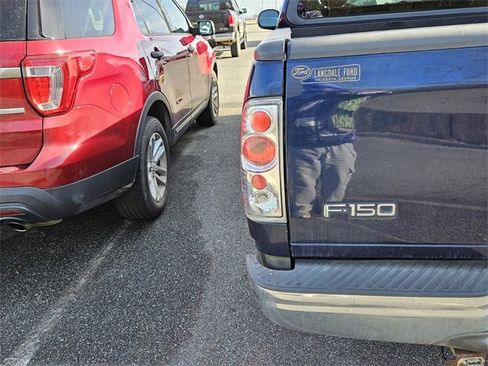 Used 2002 Ford F150 XLT image 11