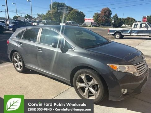 Used 2010 Toyota Venza AWD image 1