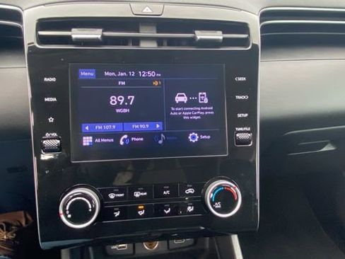 Used 2022 Hyundai Tucson SE image 22