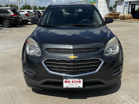 Used 2017 Chevrolet Equinox LS FWD image 3