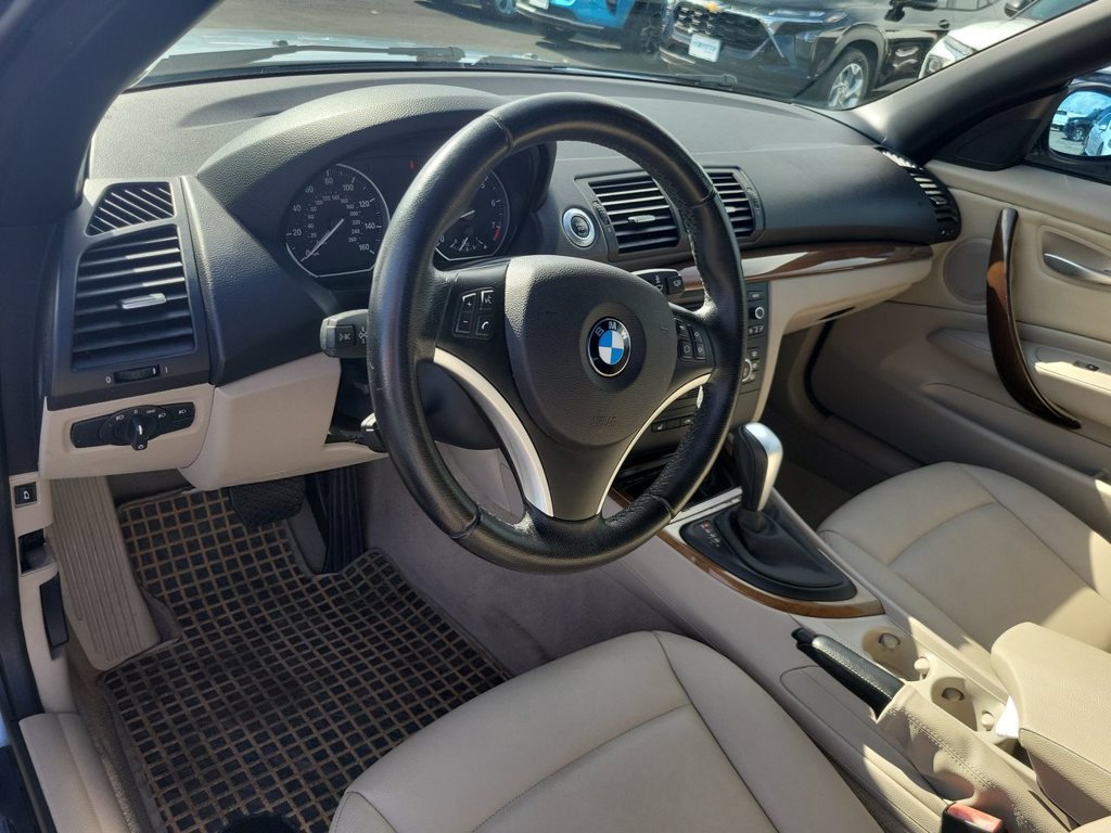 Used 2009 BMW 128i Convertible RWD image 10