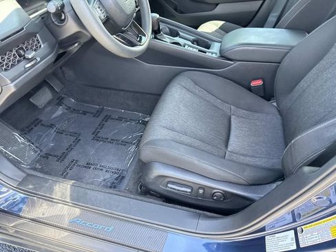 Used 2023 Honda Accord EX image 21