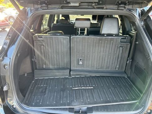 Used 2021 Toyota Highlander XSE image 8