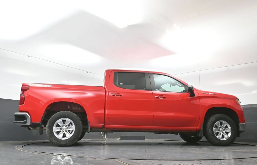 Used 2025 Chevrolet Silverado 1500 LT w/ Work Truck Package AWD/4WD image 50