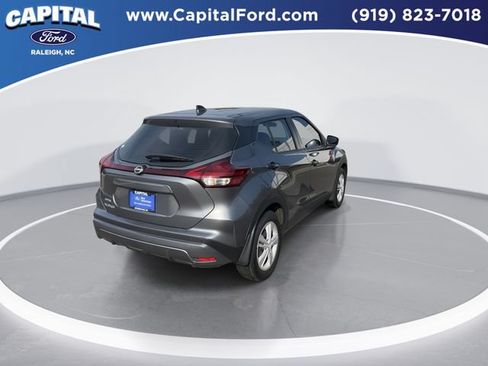Used 2025 Nissan Kicks Play S FWD image 7