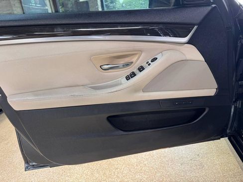 Used 2011 BMW 528i Sedan RWD image 16