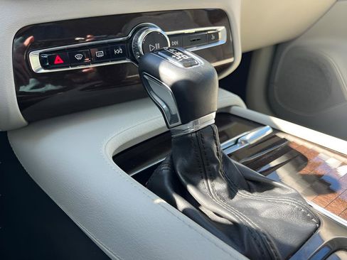 Used 2019 Volvo XC90 T5 Momentum w/ Protection Package Premier image 61