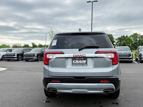 Used 2023 GMC Acadia SLE FWD image 6