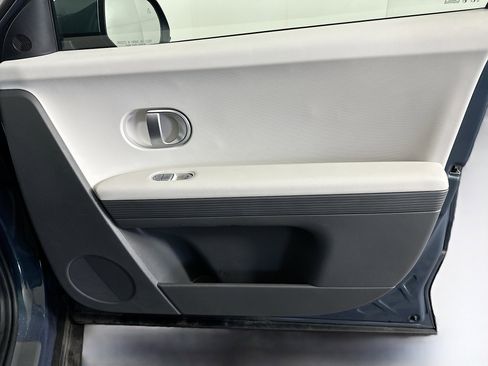 Used 2024 Hyundai Ioniq 5 SE image 31