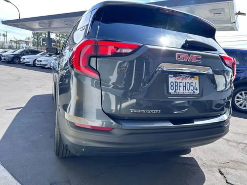 Used 2018 GMC Terrain SLE FWD image 19