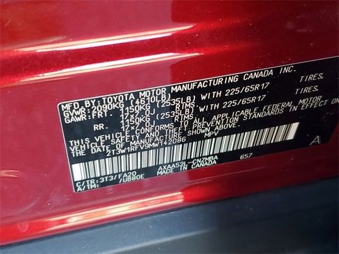 Used 2021 Toyota RAV4 XLE image 30