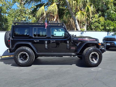 Used 2018 Jeep Wrangler Unlimited Rubicon w/ Safety Group AWD/4WD image 3