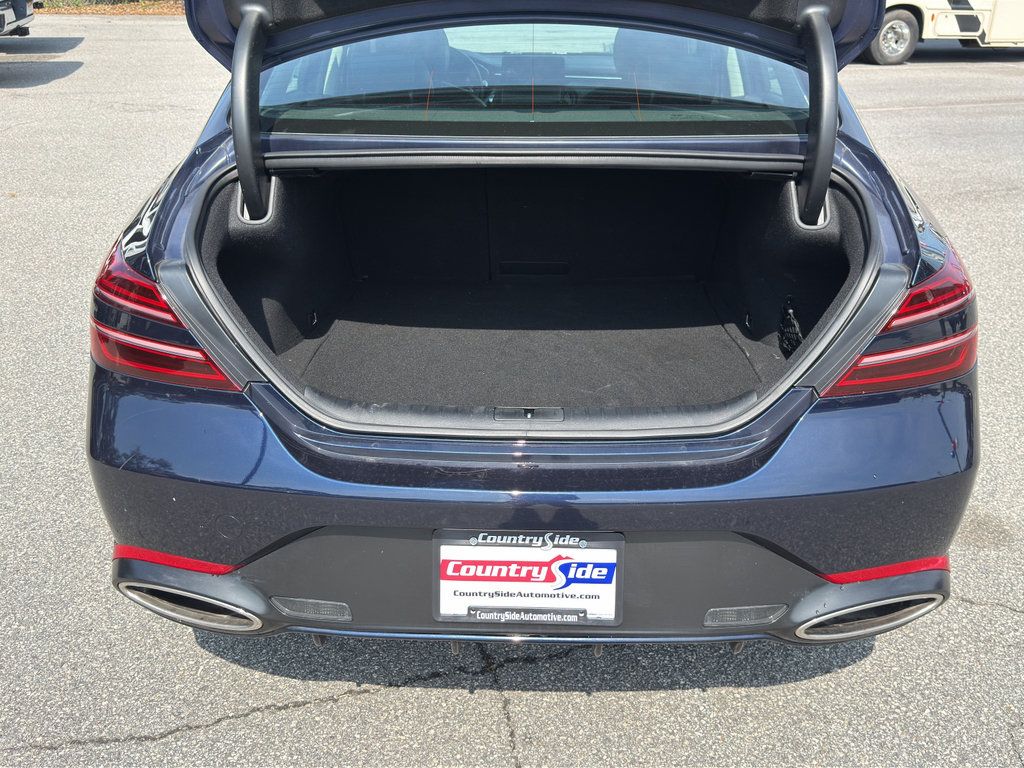 Used 2026 Genesis G70 2.5T RWD image 9