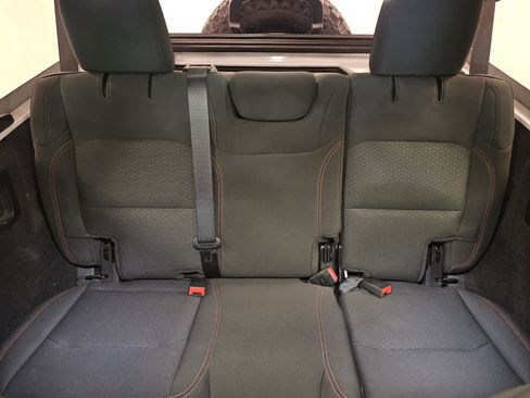 Used 2021 Jeep Wrangler Unlimited Rubicon w/ Cold Weather Group image 26