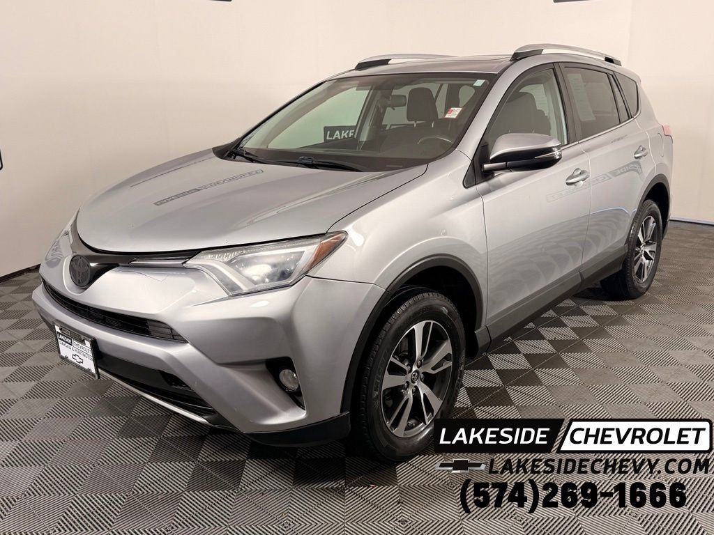 Used 2016 Toyota RAV4 XLE AWD/4WD image 1