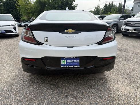 Used 2016 Chevrolet Volt Premier w/ Driver Confidence Package FWD image 4