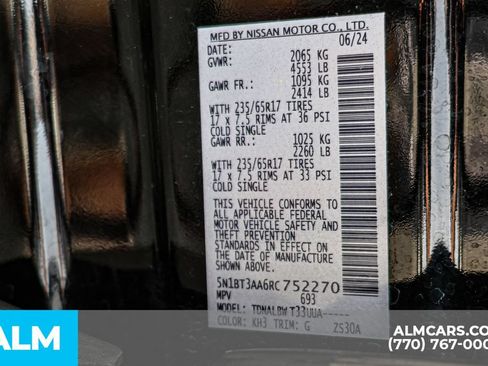 Used 2024 Nissan Rogue S FWD image 57
