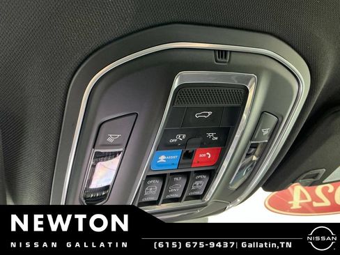 Used 2024 Jeep Grand Cherokee L Limited AWD/4WD image 51