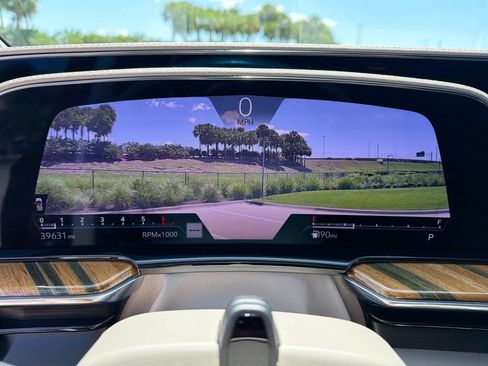 Used 2022 Cadillac Escalade Sport Platinum RWD image 25