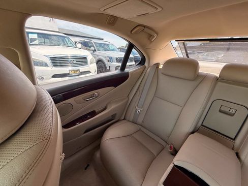 Used 2009 Lexus LS 460 RWD image 60