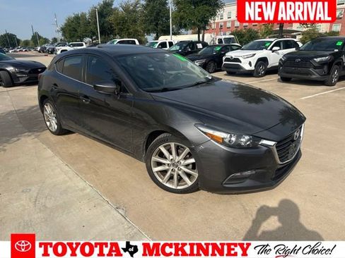 Used 2017 MAZDA MAZDA3 Touring FWD image 1