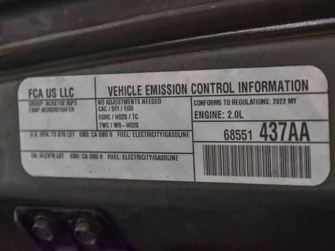 Used 2022 Jeep Wrangler Unlimited Sahara AWD/4WD image 25