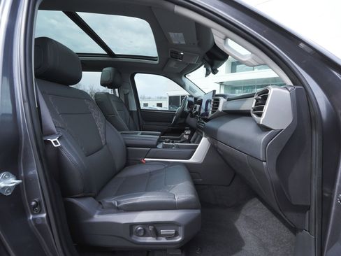 Used 2024 Toyota Tundra Limited image 44