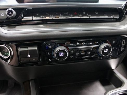 Used 2025 Chevrolet Silverado 1500 High Country w/ Technology Package image 37