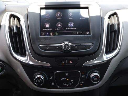 Used 2023 Chevrolet Equinox LS w/ LS Convenience Package FWD image 9