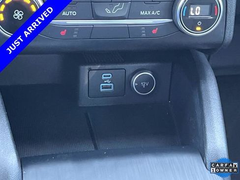 Used 2020 Ford Escape SE FWD image 34