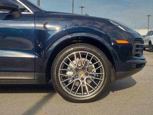 Used 2019 Porsche Cayenne AWD/4WD image 9