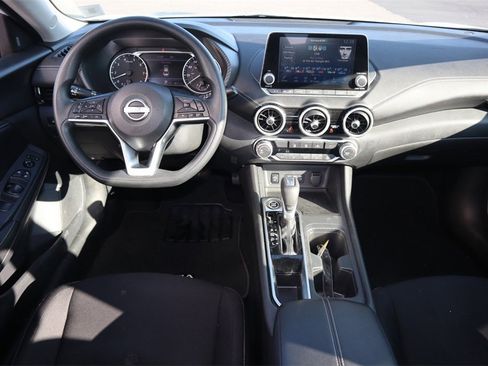 Certified 2025 Nissan Sentra SV image 17