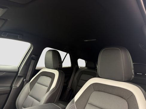 Used 2024 Chevrolet Blazer EV LT AWD/4WD image 24