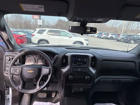 Used 2021 Chevrolet Silverado 1500 Custom image 11