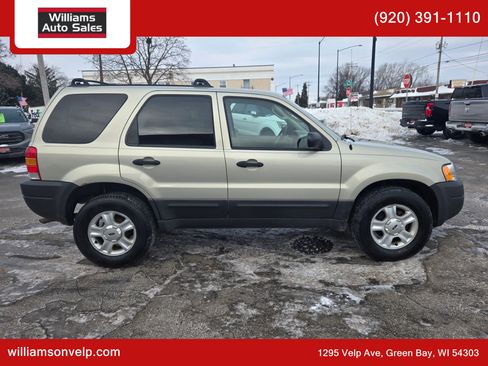 Used 2003 Ford Escape XLT image 2