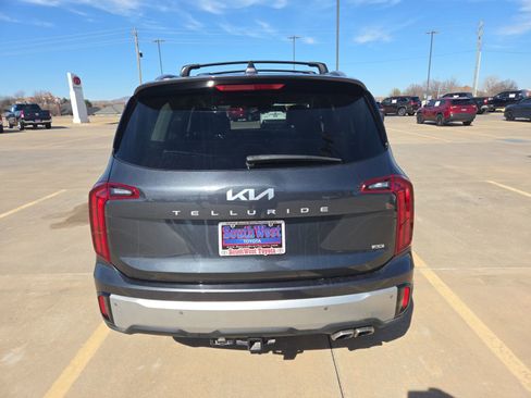 Used 2024 Kia Telluride S w/ S Sunroof Package image 6