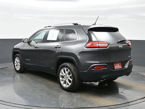 Used 2014 Jeep Cherokee Latitude image 4