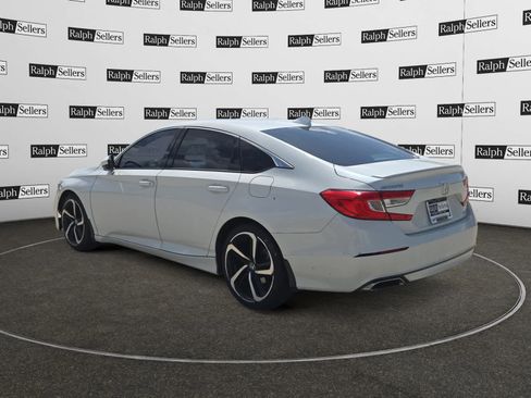Used 2020 Honda Accord Sport image 4