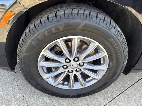 Used 2024 Buick Enclave Premium image 14