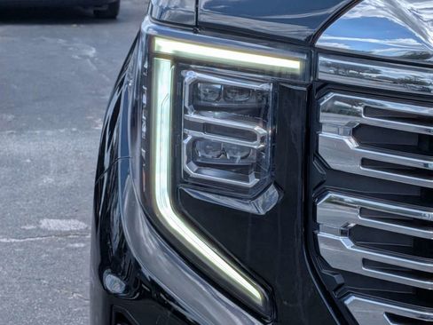 Used 2024 GMC Sierra 1500 Denali AWD/4WD image 10